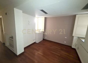 WhatsApp Image 2025-06-18 at 15.27.28 (3).jpeg - Stabile - Palazzo Catania - foto 28