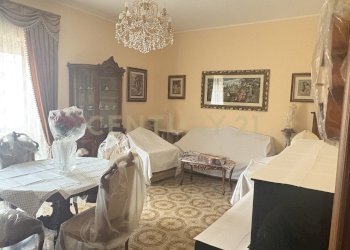 IMG_5167.JPG - Quadrilocale Via FinocchiarI 143, Aci Catena - foto 8