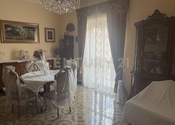 IMG_5169.JPG - Quadrilocale Via FinocchiarI 143, Aci Catena - foto 10