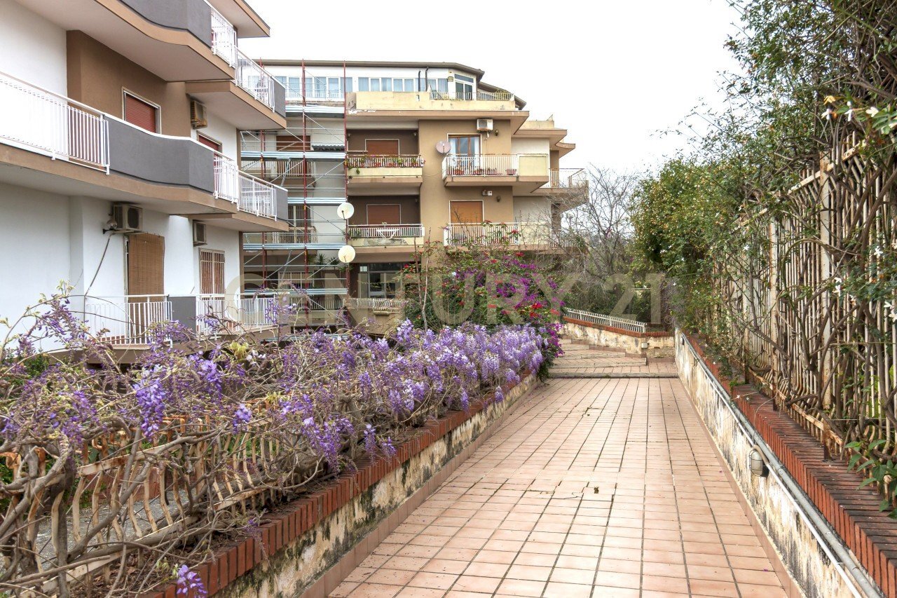 IMG_0501.jpg - Quadrilocale Via Elio Vittorini 14, Aci Castello - foto 3