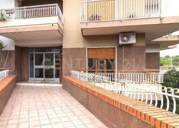 2.jpg - Quadrilocale Via Elio Vittorini 14, Aci Castello - foto 4