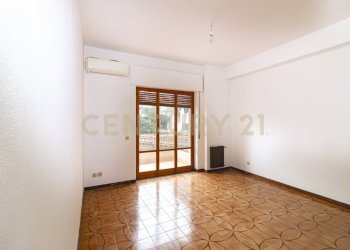 IMG_0536.jpg - Quadrilocale Via Elio Vittorini 14, Aci Castello - foto 13