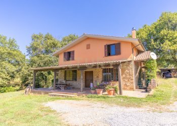 barbaranoromano-casale-esterno.jpg - Casale località san quirichello, Barbarano Romano - foto 5