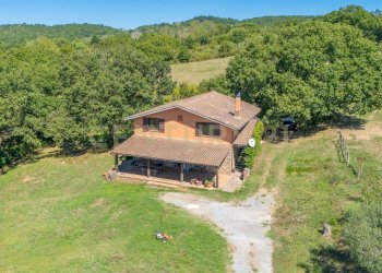 barbaranoromano-casale-vistadall_alto(3).jpg - Casale località san quirichello, Barbarano Romano - foto 12