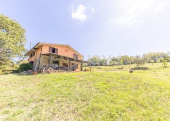 barbaranoromano-casale-esterno(16).jpg - Casale località san quirichello, Barbarano Romano - foto 17