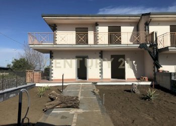 003.JPG - Casa indipendente via Vincenzo Ricca, Catania - foto 4