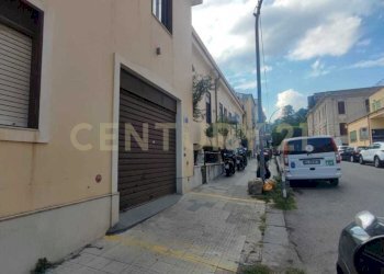 WhatsApp Image 2025-10-09 at 18.38.57.jpeg - Stabile - Palazzo Messina - foto 2