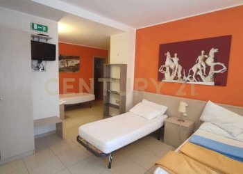 WhatsApp Image 2025-10-09 at 18.40.32 (3).jpeg - Stabile - Palazzo Messina - foto 11