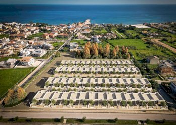 PHOTO-2025-02-25-12-16-53 2.jpg - Casa indipendente Via Miramare 46, Avola - foto 2