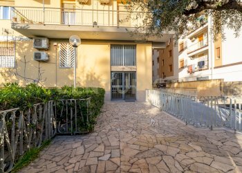 Via Etnea 46 gravina ct (7).jpg - Appartamento Via Due Obelischi 48, Gravina di Catania - foto 10