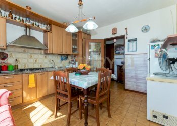 Viale Castagnola 17 CT (22).jpg - Trilocale VIALE CASTAGNOLA 17, Catania - foto 22