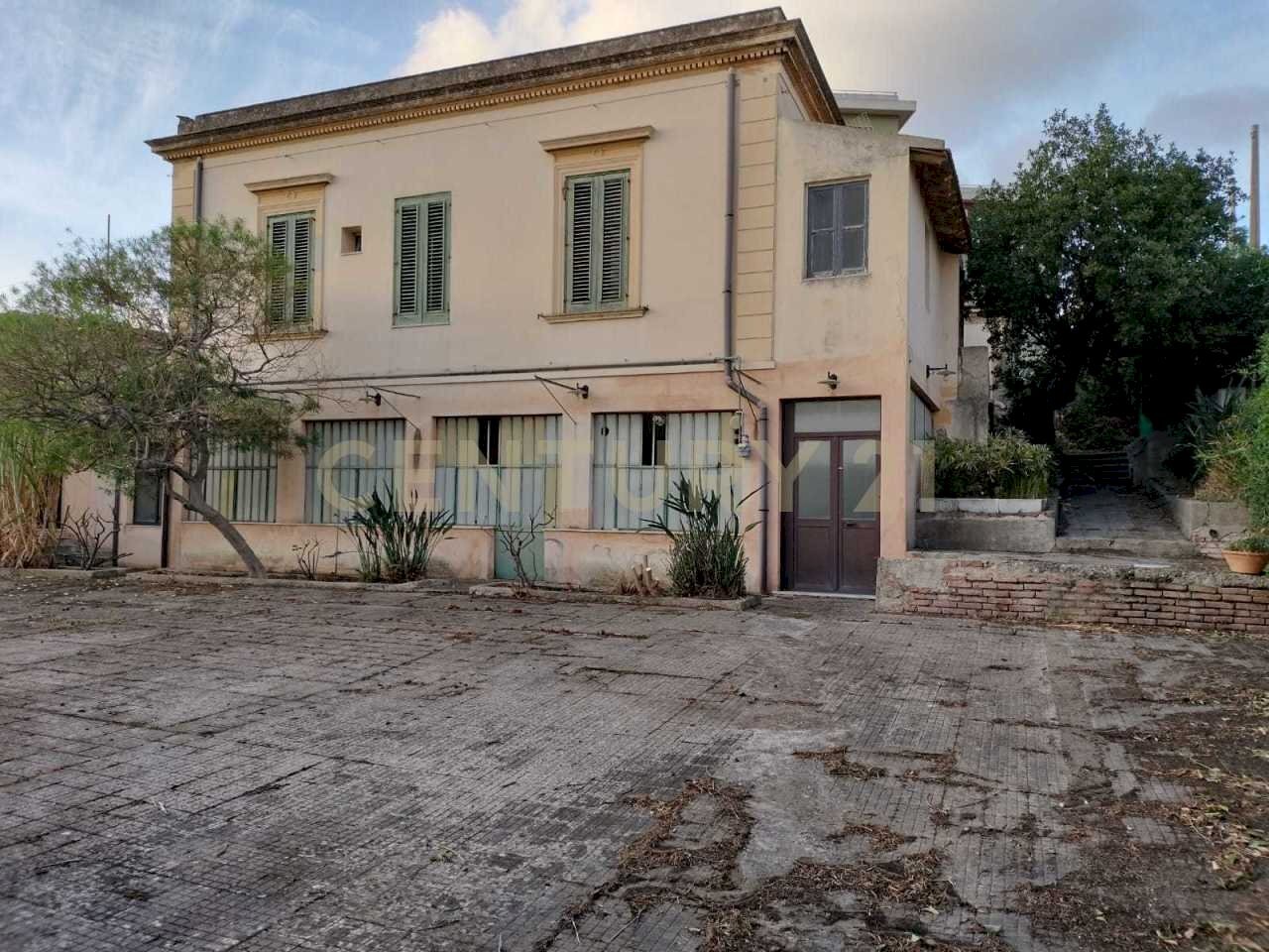 WhatsApp Image 2025-10-02 at 18.32.00 (2).jpeg - Stabile - Palazzo Viale Regina Margherita 27, Messina - foto 1