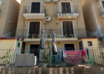 Appartamento 005 (1).jpg - Villa BAIA ARCILE snc, Augusta - foto 3