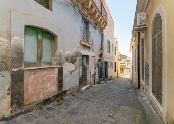 Via A.Manzoni 8 (3).jpg - Rustico Via Alessandro Manzoni 10, Motta Sant'Anastasia - foto 5