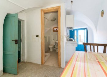 Via A.Manzoni 8 (15).jpg - Rustico Via Alessandro Manzoni 10, Motta Sant'Anastasia - foto 15