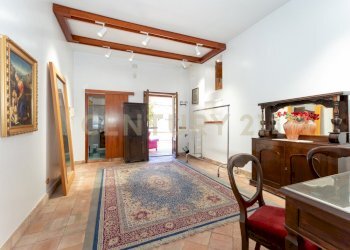 Piazza Umberto I (11).jpg - Locale Commerciale Via Etnea 90, Mascalucia - foto 12