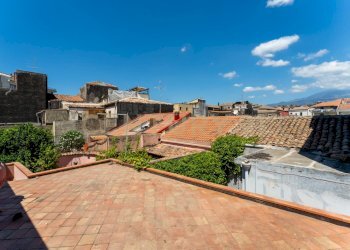 Piazza Umberto I (21).jpg - Locale Commerciale Via Etnea 90, Mascalucia - foto 24