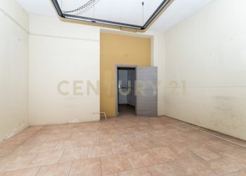 Bottega via Fulci 13 ct (11).jpg - Locale Commerciale Via Antonio Santangelo Fulci 13, Catania - foto 11