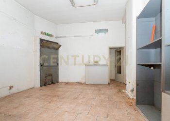 Bottega via Fulci 13 ct (14).jpg - Locale Commerciale Via Antonio Santangelo Fulci 13, Catania - foto 14