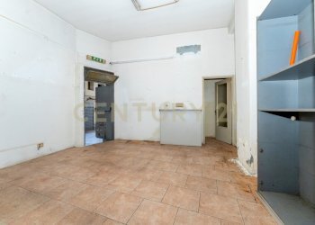 Bottega via Fulci 13 ct (19).jpg - Locale Commerciale Via Antonio Santangelo Fulci 13, Catania - foto 19