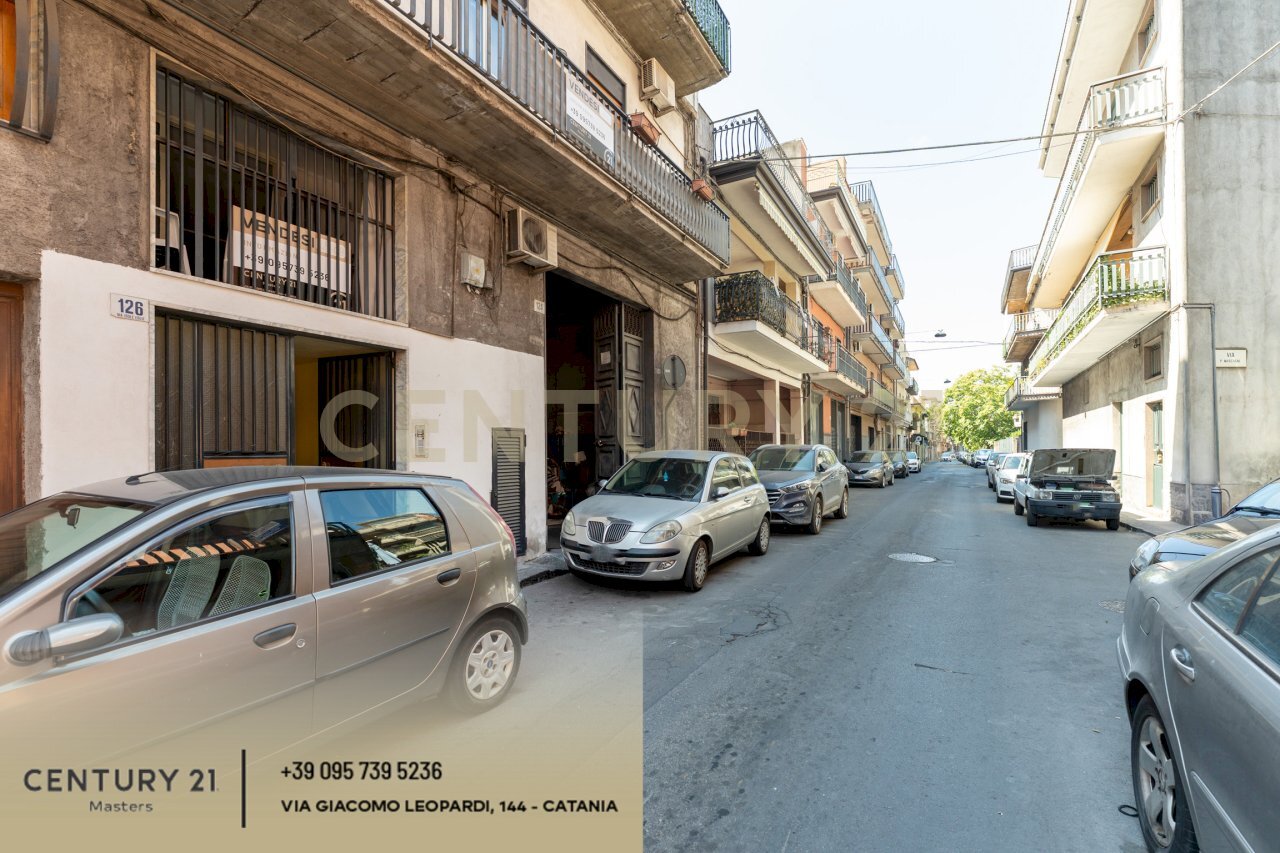 Via Isole Eolie 126 (44).jpg - Box Via Isole Eolie 124, Paternò - photo 1