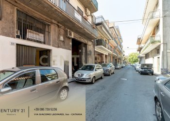 Via Isole Eolie 126 (44).jpg - Box Via Isole Eolie 124, Paternò - foto 1