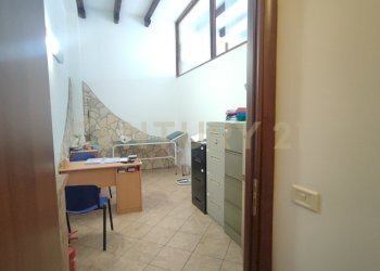 1756981485714.jpg - Locale Commerciale Via Siculo Orientale 488, Catania - foto 28