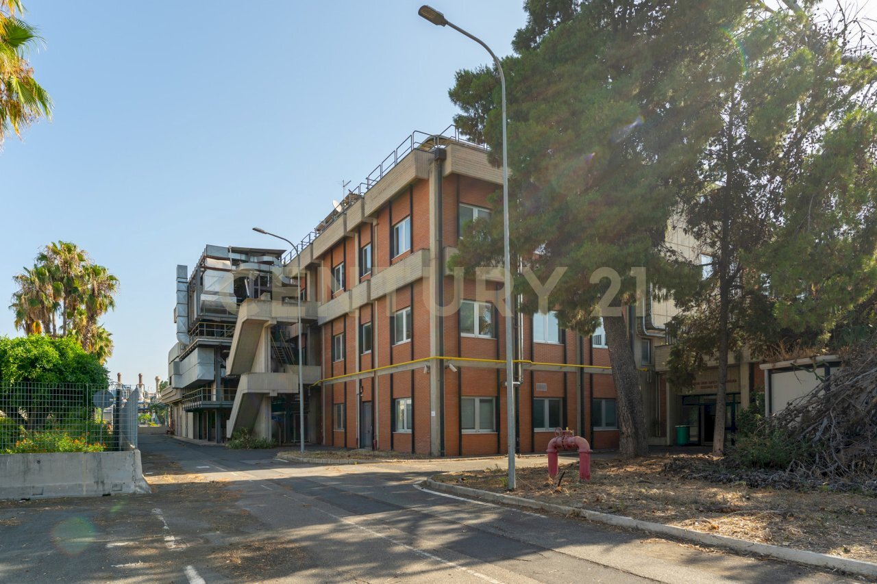 Zona Industriale CT (6).jpg - Commercial Premises Strada III Mimosa 14, Catania - photo 1