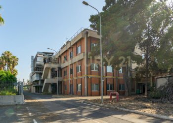 Zona Industriale CT (6).jpg - Locale Commerciale Strada III Mimosa 14, Catania - foto 1