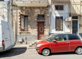 Via Timoleone 113 ct (2).jpg - Quadrilocale Via Timoleone 113, Catania - foto 3