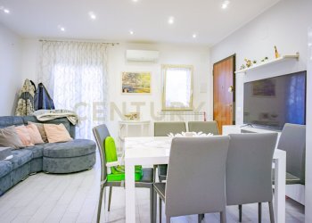 DSC04239.jpg - Trilocale Via Giuseppe Simili 73, Gravina di Catania - foto 1