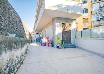 DSC04280.jpg - Trilocale Via Giuseppe Simili 73, Gravina di Catania - foto 19