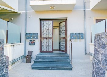 DSC04299.jpg - Trilocale Via Giuseppe Simili 73, Gravina di Catania - foto 25