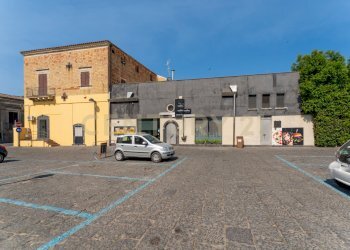 Via Garibaldi 68 Nicolosi (3).jpg - Casa indipendente Via Giuseppe Garibaldi 68-70-72, Nicolosi - foto 3