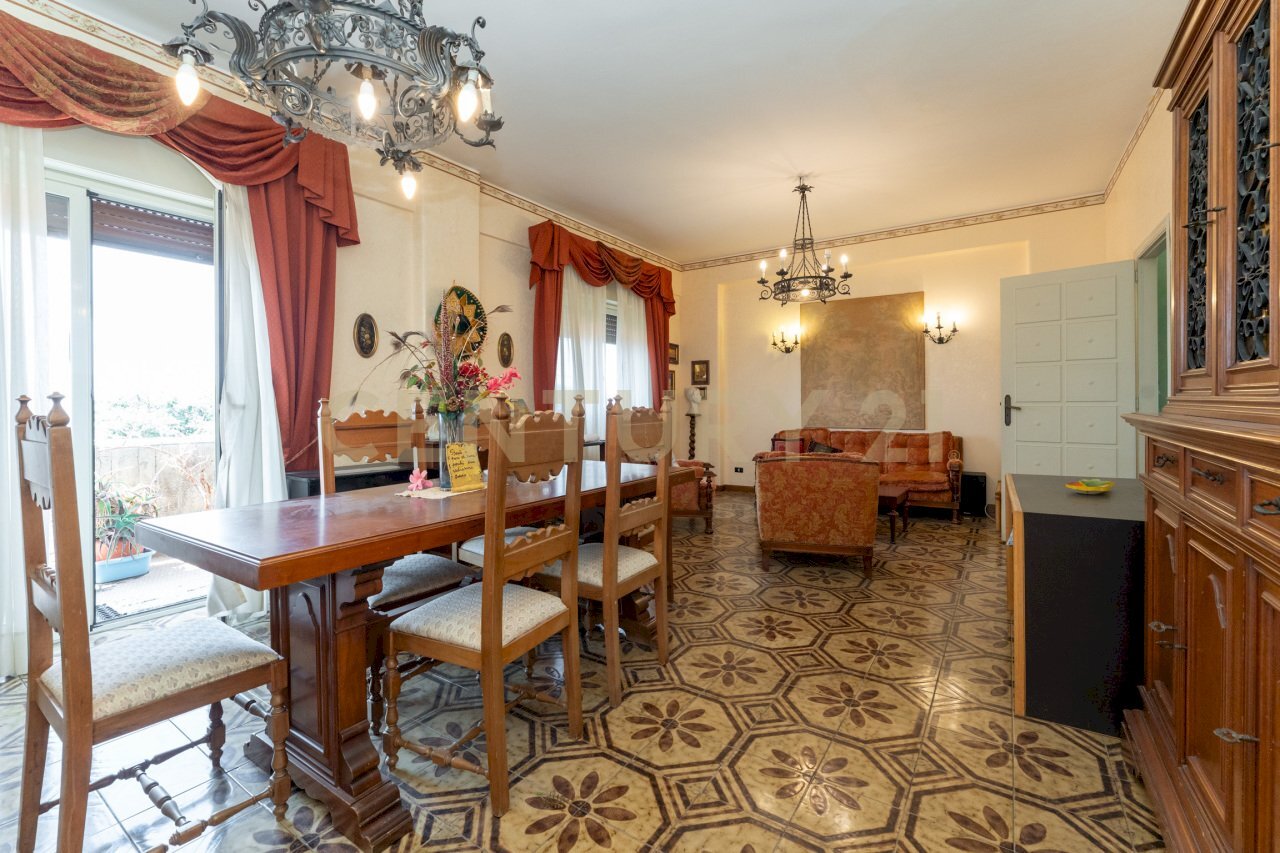 Via Madonna delle Lacrime 64 (18).jpg - Apartment Via Madonna delle Lacrime 64, Catania - photo 2