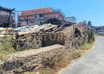 IMG-20240719-WA0150.jpg - Villa Trifamiliare Via Fossa della Creta sn, Catania - foto 17