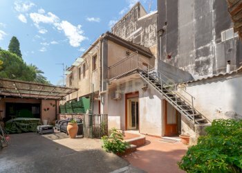 Via Chiesa Madre 3 (6).jpg - Rustico Via Chiesa Madre 3, Catania - foto 2