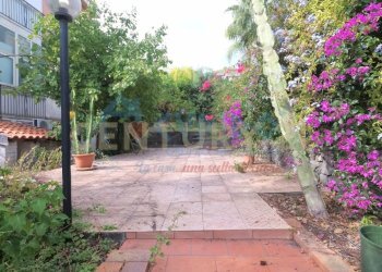 PicsArt_11-10-09.22.40.jpg - Villa Via Livorno 97, Aci Castello - foto 14