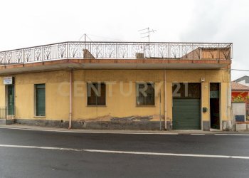 Via Umberto 187 (2).jpg - Villa Via Umberto 187, San Gregorio di Catania - foto 8