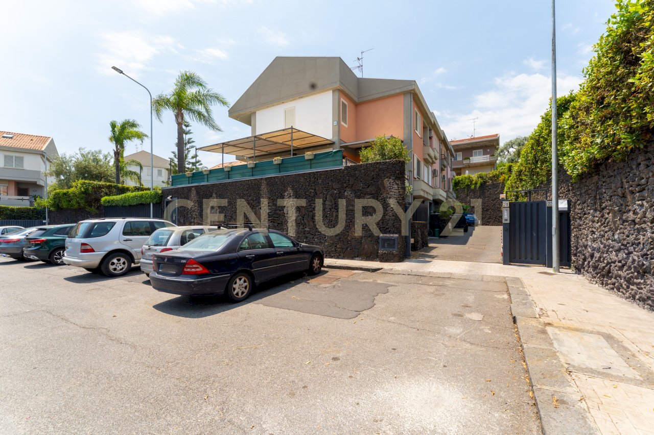 Via Brenta 21 (1).jpg - Terraced Villa Via Brenta 21, San Gregorio di Catania - photo 2