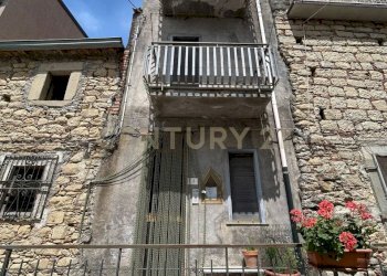 WhatsApp Image 2025-06-22 at 16.35.03.jpeg - Casa indipendente Via Roma, Floresta - foto 1