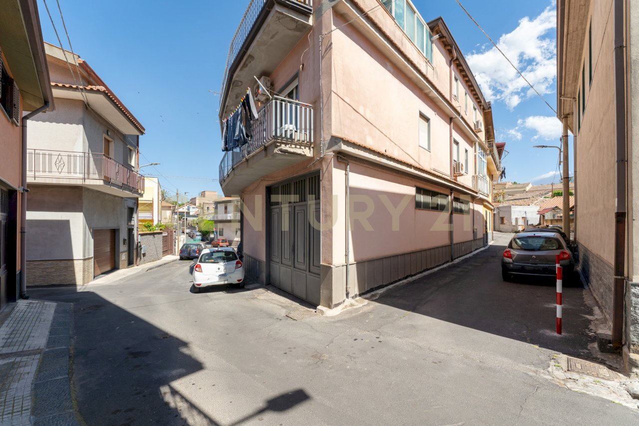 Via San Martino 10 (1).jpg - Villa Via San Martino 10, Camporotondo Etneo - foto 2