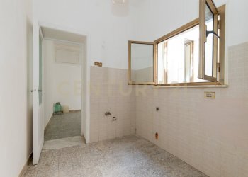 PRIMO PIANO (16).jpg - Appartamento Via Epicarmo 196, Augusta - foto 17