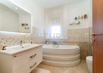 Via Riccardo Wagner 50 Acireale (24).jpg - Quadrilocale Via Riccardo Wagner 50, Acireale - foto 24