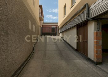 WhatsApp Image 2025-04-22 at 15.56.50 (1).jpeg - Locale Commerciale Viale Mario Rapisardi 118, Catania - foto 2