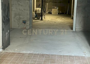 WhatsApp Image 2025-04-28 at 17.24.08.jpeg - Locale Commerciale Viale Mario Rapisardi 118, Catania - foto 5