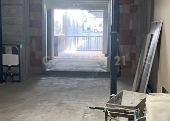 WhatsApp Image 2025-04-28 at 17.24.09 (1).jpeg - Locale Commerciale Viale Mario Rapisardi 118, Catania - foto 18