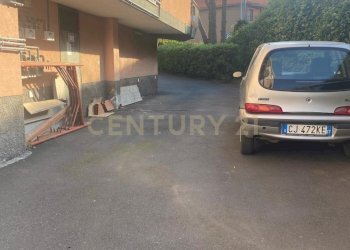 WhatsApp Image 2025-04-17 at 11.48.38 (6).jpeg - Box Via Balatelle 11, San Giovanni la Punta - foto 3