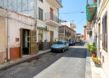 Via Duca di Massa 17 (1).jpg - Villa Via Duca di Massa 17/19, Aci Castello - foto 1