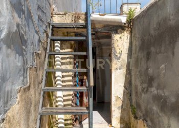 Via Duca di Massa 17 (27).jpg - Villa Via Duca di Massa 17/19, Aci Castello - foto 13